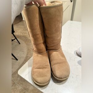 UGG Classic Tan Winter Boots
